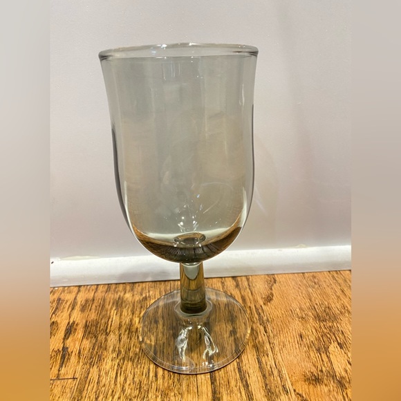 Set of 6 MCM smoke gray wine glasses - Picture 4 of 4